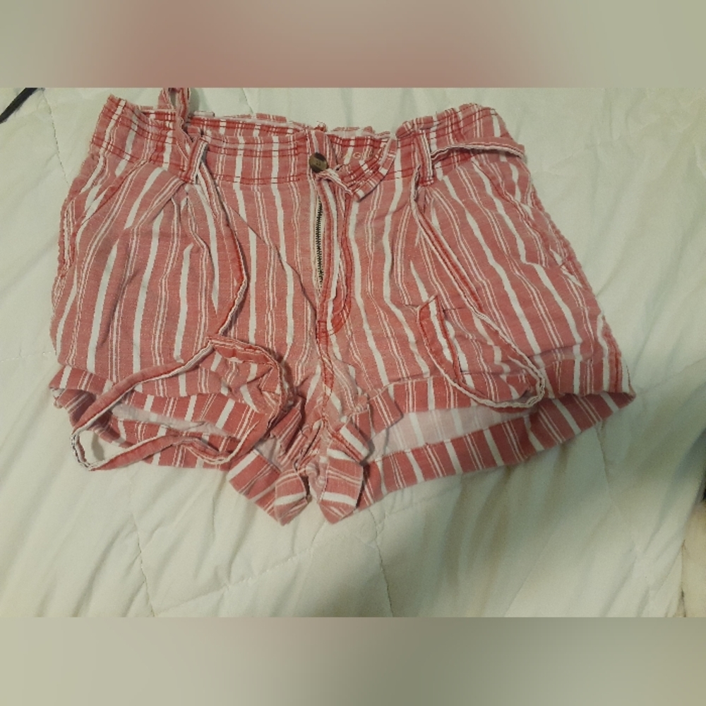 American Eagle Red and White Paperbag Shorts